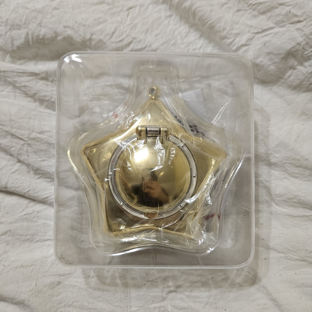 Sailor Moon Moonlight Memory Locket In Gold - Picture 3 of 4